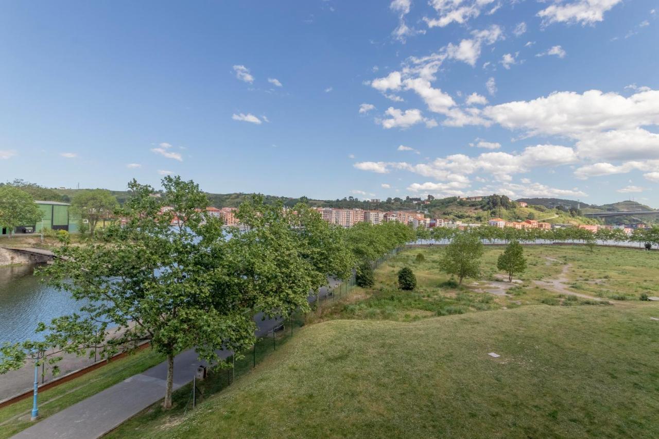 Confort Junto A La Ria De Barakaldo Extérieur photo